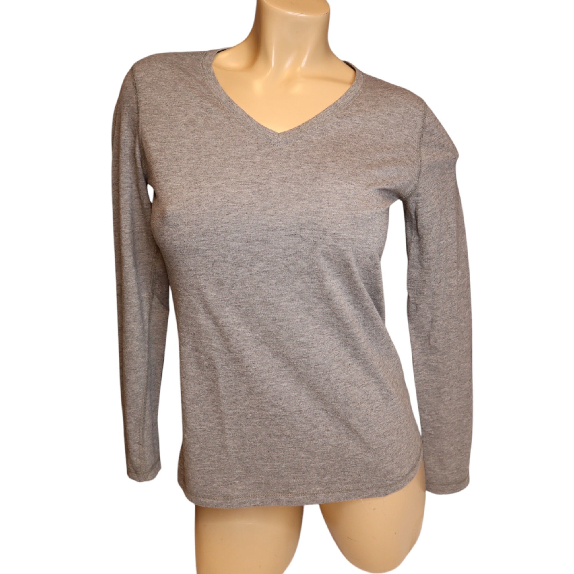 Danskin Now Women's Loose Fit V-Neck Long Sleeve T-Shirt Gray Size Medium