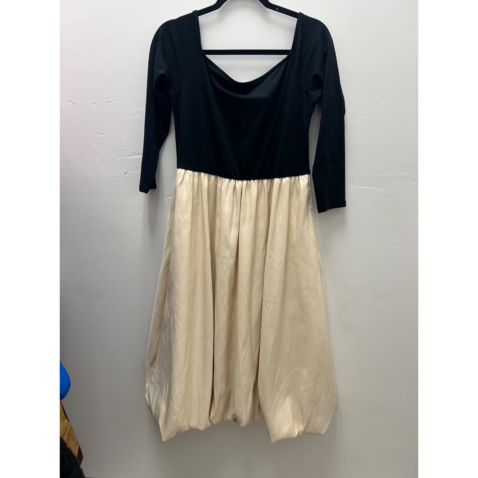 K-237 A New Day Women's Size L Colorblock Midi Dress Black Top & Cream Bubble Skirt