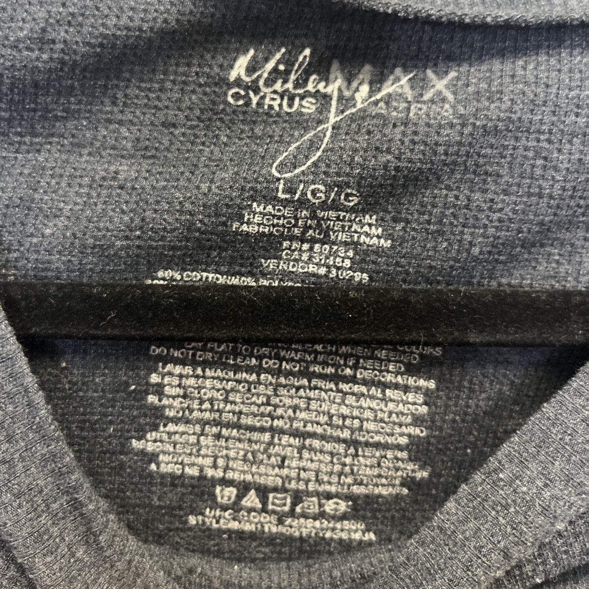 #1155 Miley Cyrus & Max Azria Size L/G Charcoal Gray Thermal Shirt