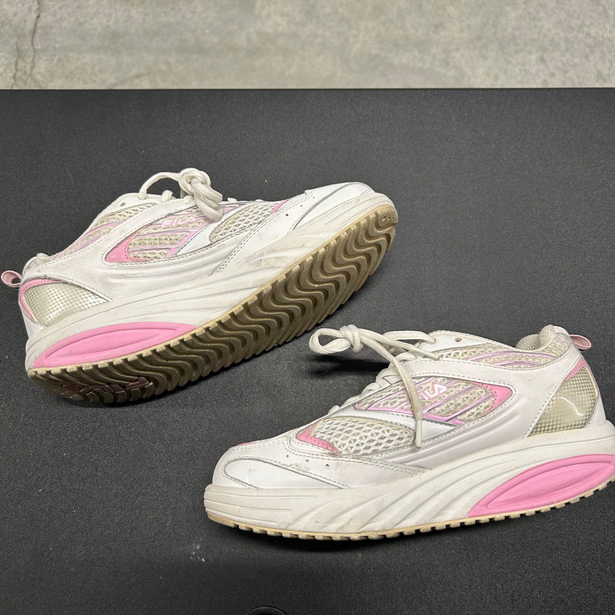 Fila Women's Athletic Running Shoes Pink & White Mesh & Leather Size 7.5