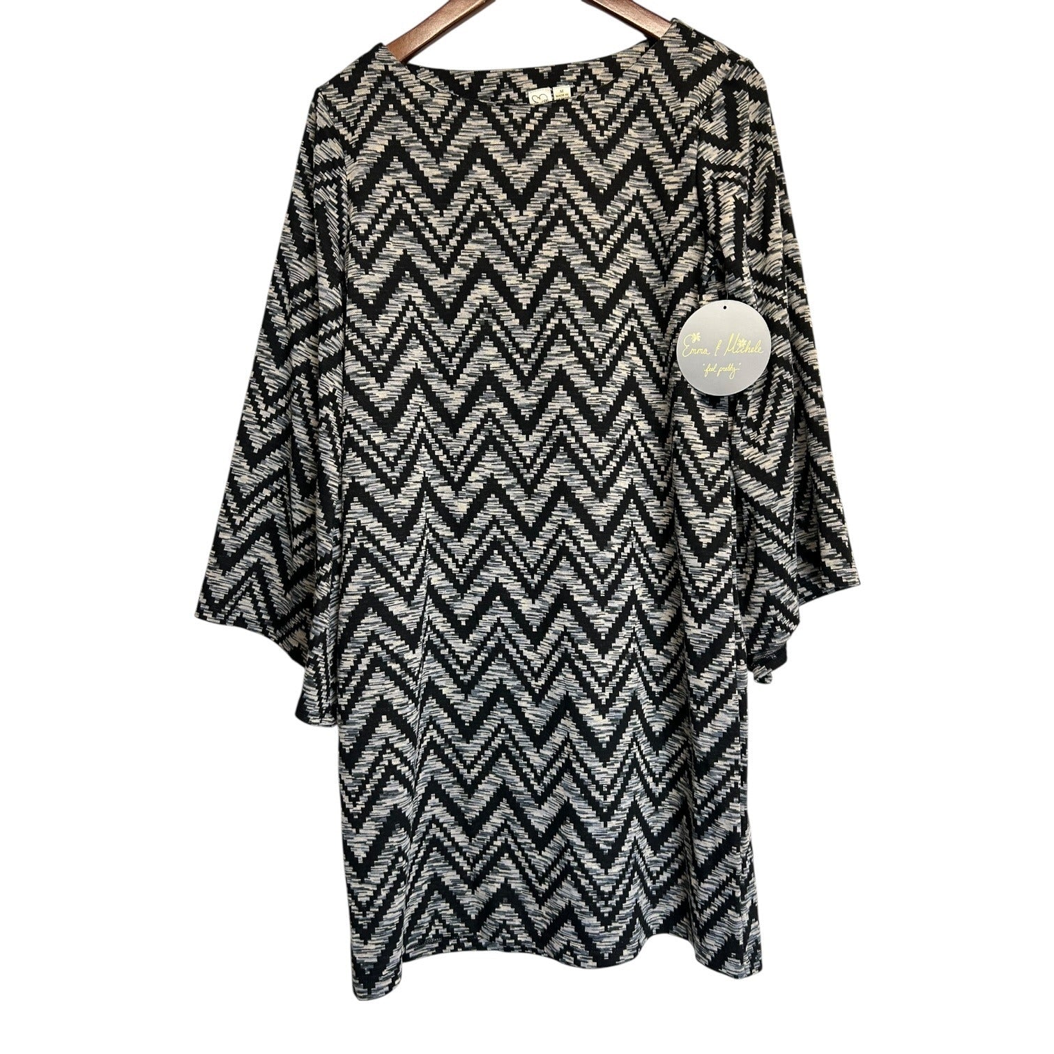 K-134 Emma & Michele Women's Size Medium Black Chevron Long Sleeve Dress