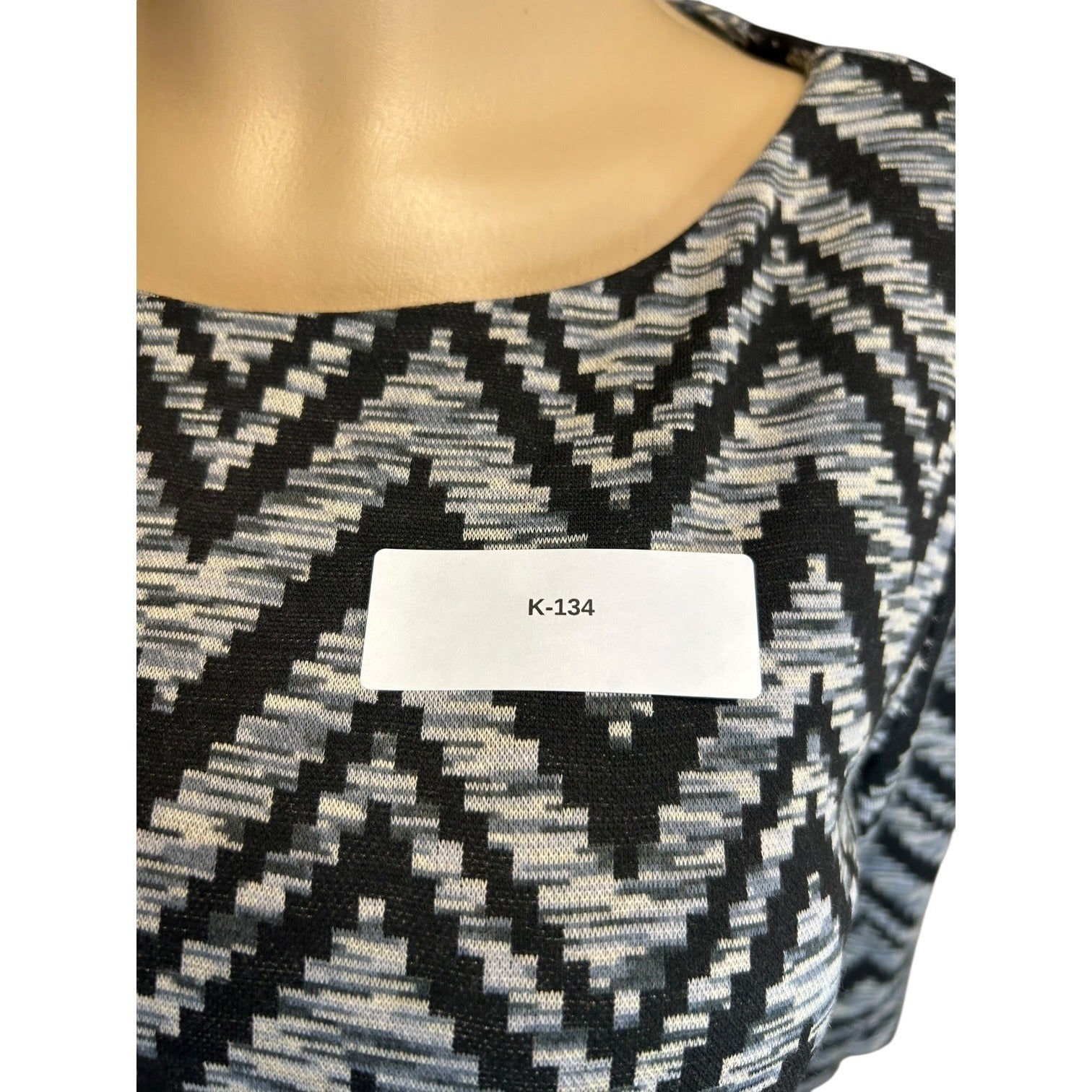 K-134 Emma & Michele Women's Size Medium Black Chevron Long Sleeve Dress