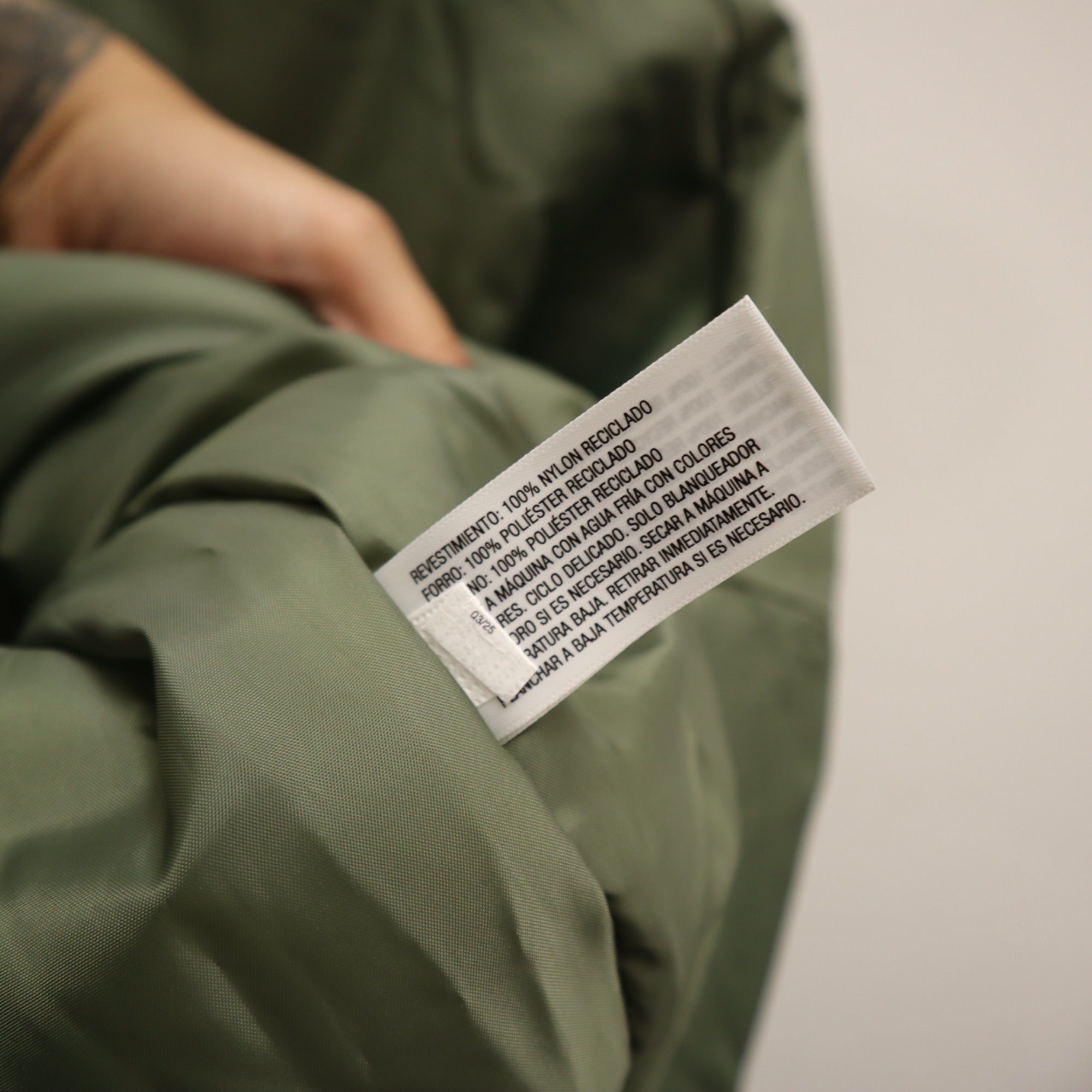 K-246 Universal Thread Women's Large Satin Bomber Jacket, Olive Green