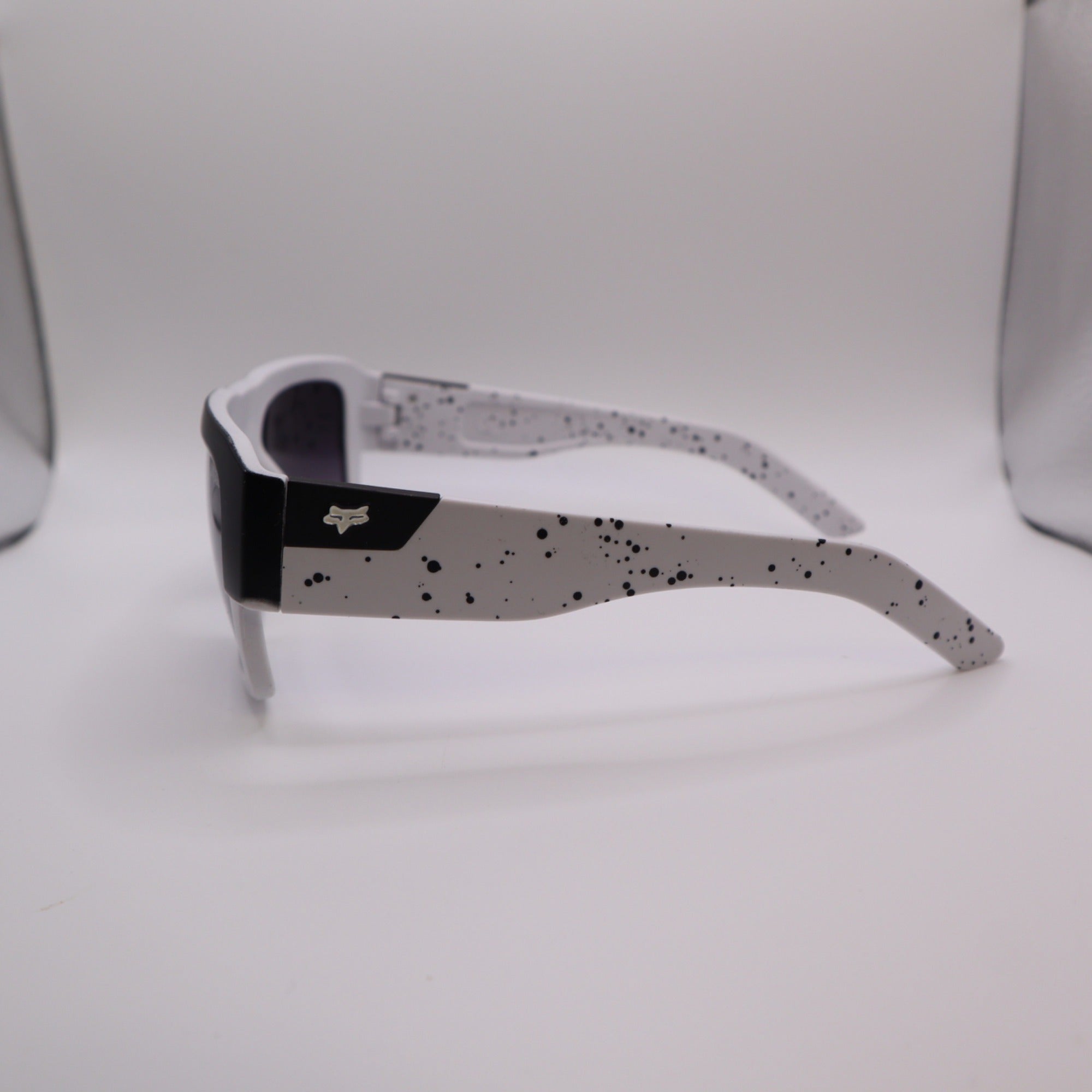 #1018 Fox The Decorum Black & White Speckled Sunglasses With Gradient Lenses