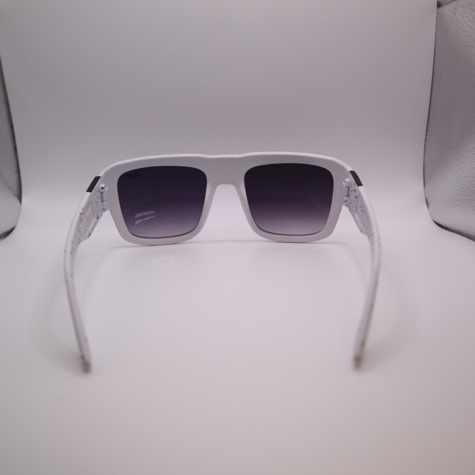 #1018 Fox The Decorum Black & White Speckled Sunglasses With Gradient Lenses
