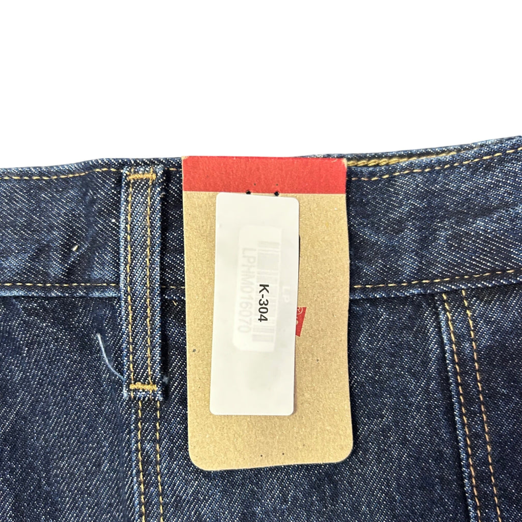 K-304 Levis Women's Dark Wash Denim Mini Skirt Classic 5-Pocket Design Size 34