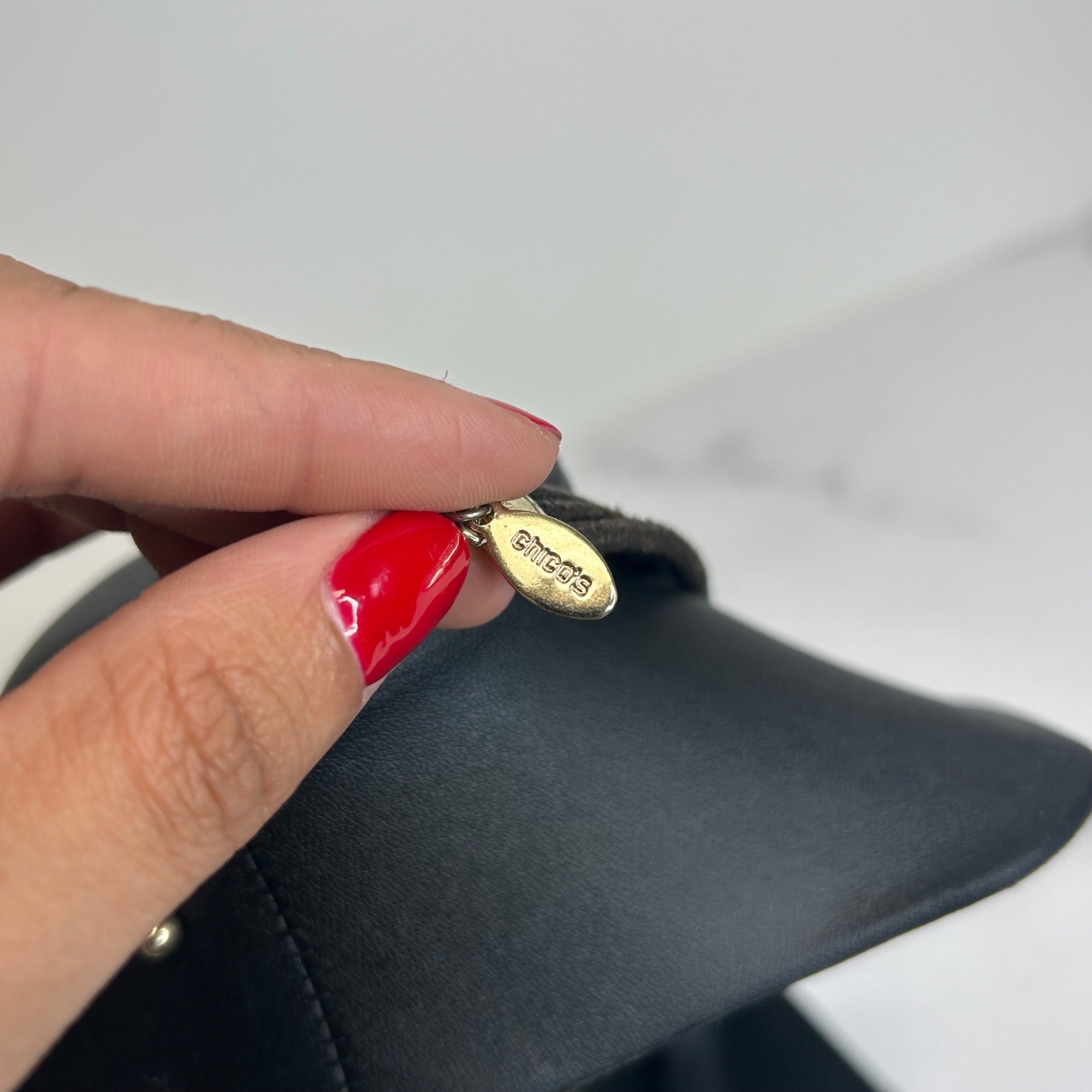 DG-57 Chico’s Chunky Multi-Strand Gemstone & Shell Pendant Necklace