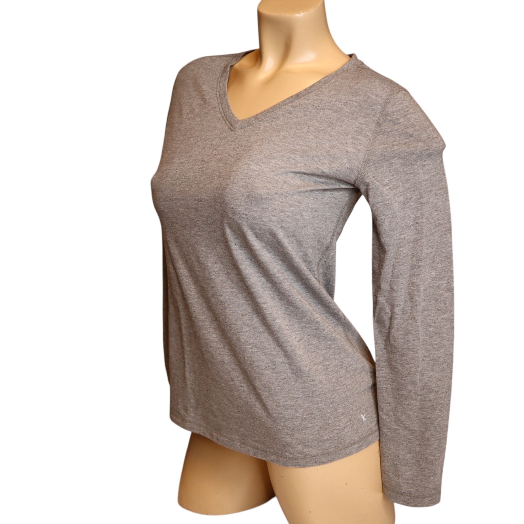 Danskin Now Women's Loose Fit V-Neck Long Sleeve T-Shirt Gray Size Medium