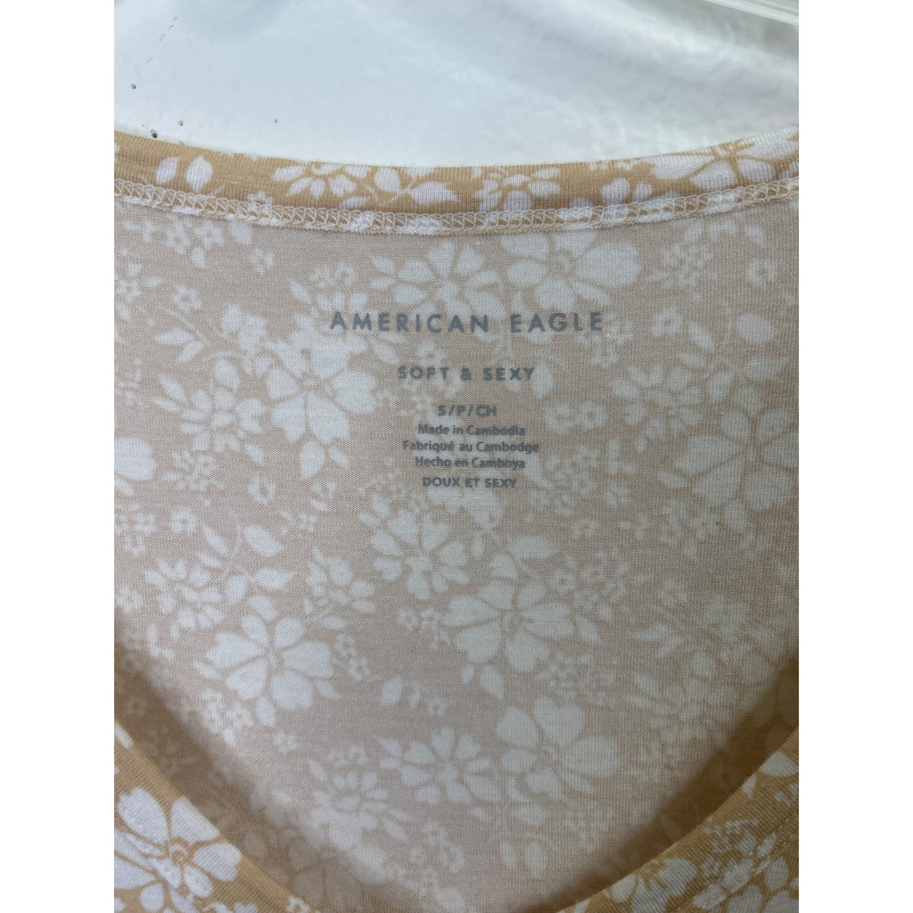 #1064 American Eagle Women's Small Beige Floral Print V-Neck T-Shirt