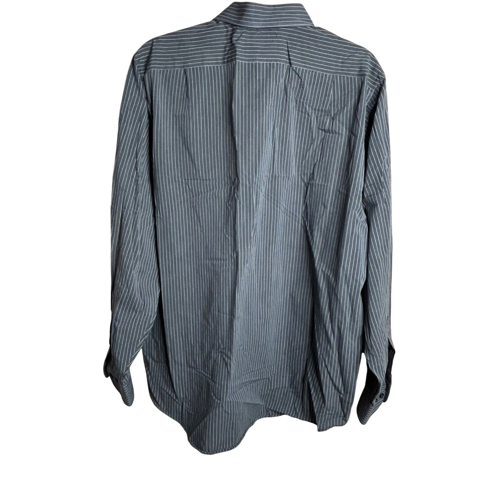 #693 Van Heusen Men's Large Button-Down T-Shirt, Gray