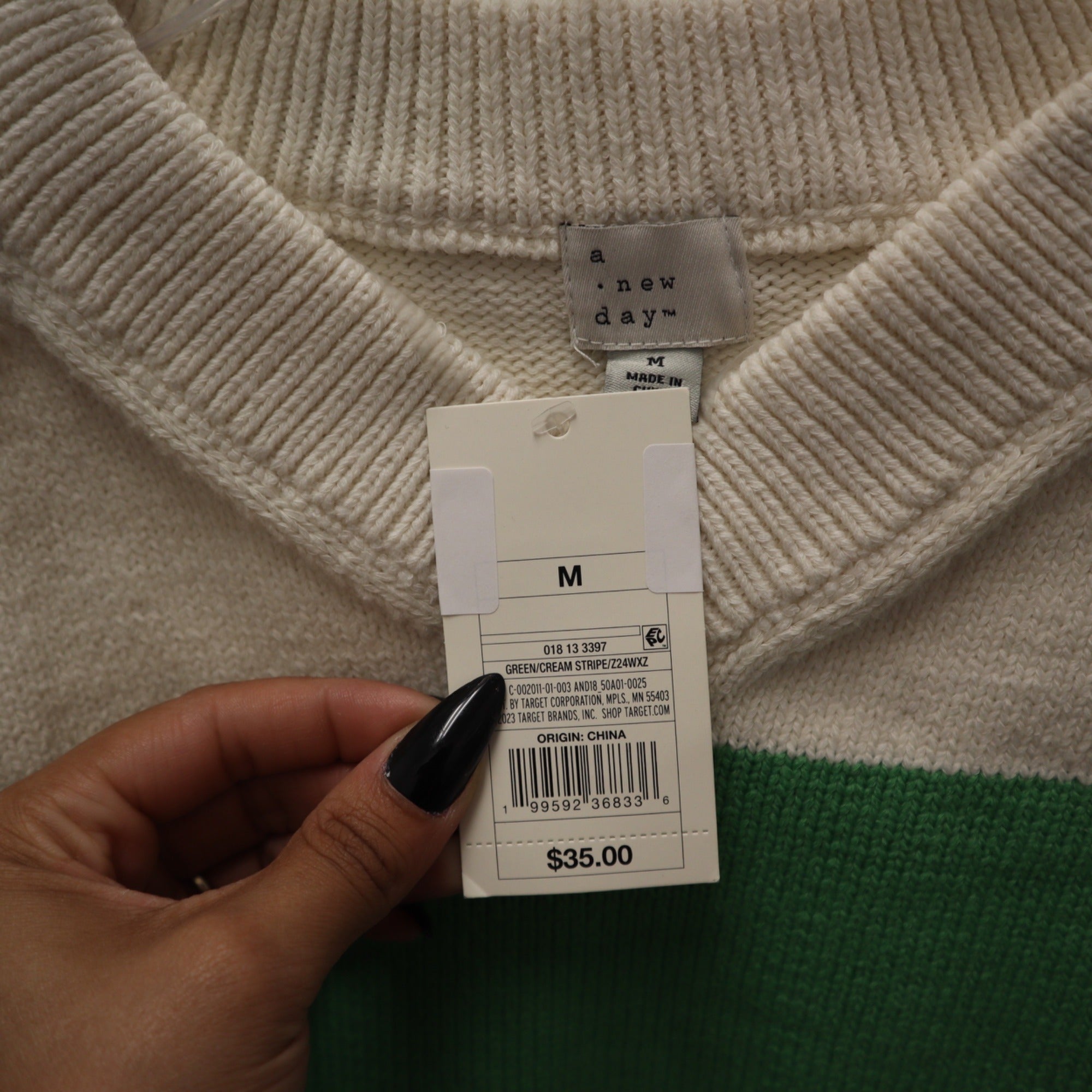K-243 A New Day Pullover Sweater Long Sleeve Green Size Medium