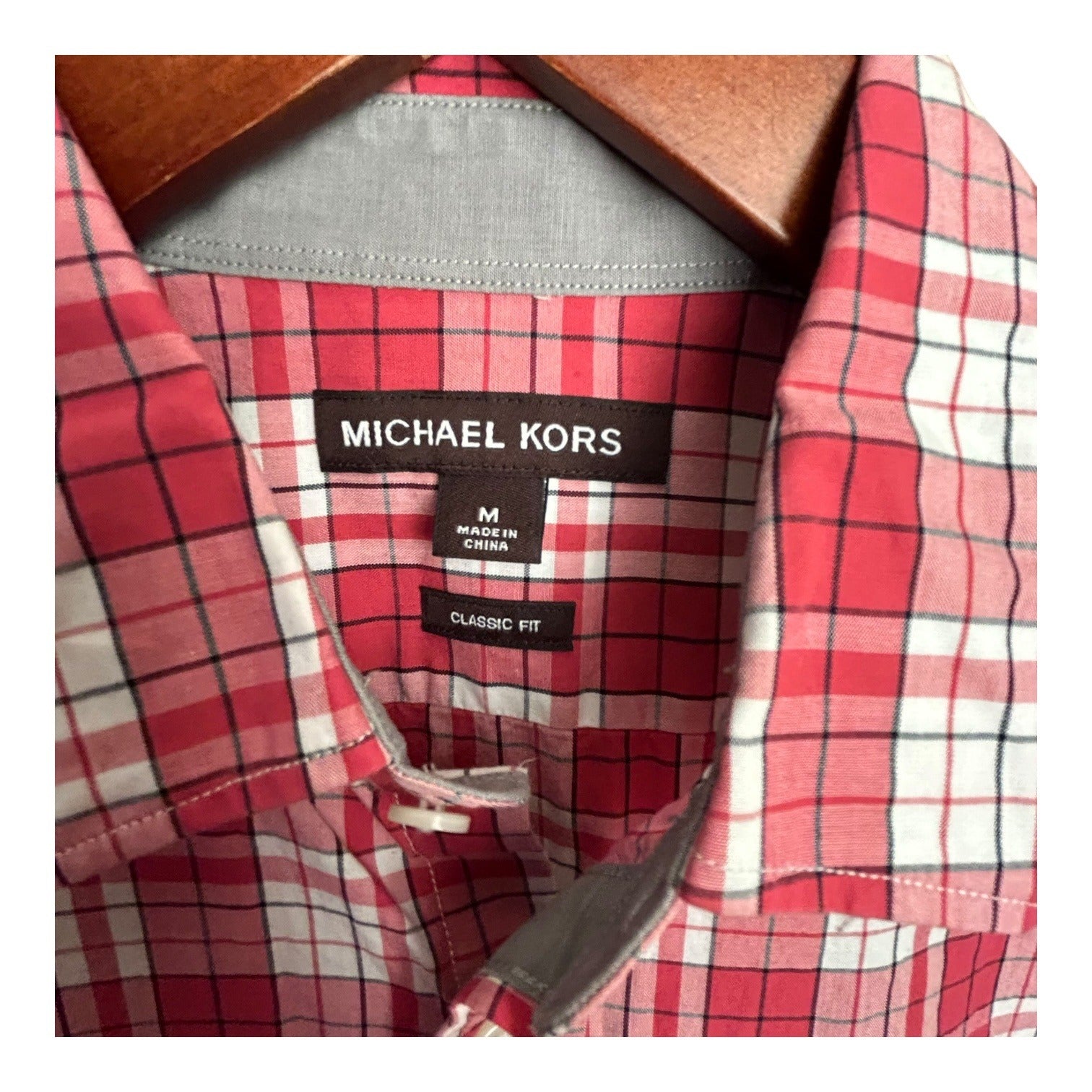 Michael Kors Classic Fit Red Plaid Short Sleeve Button-Down Shirt Mens Medium