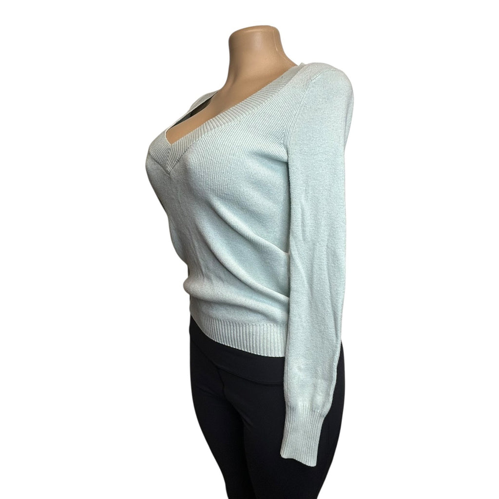 DG-104 Express Women's Size M Mint Green Long-Sleeve V-Neck Knit Sweater
