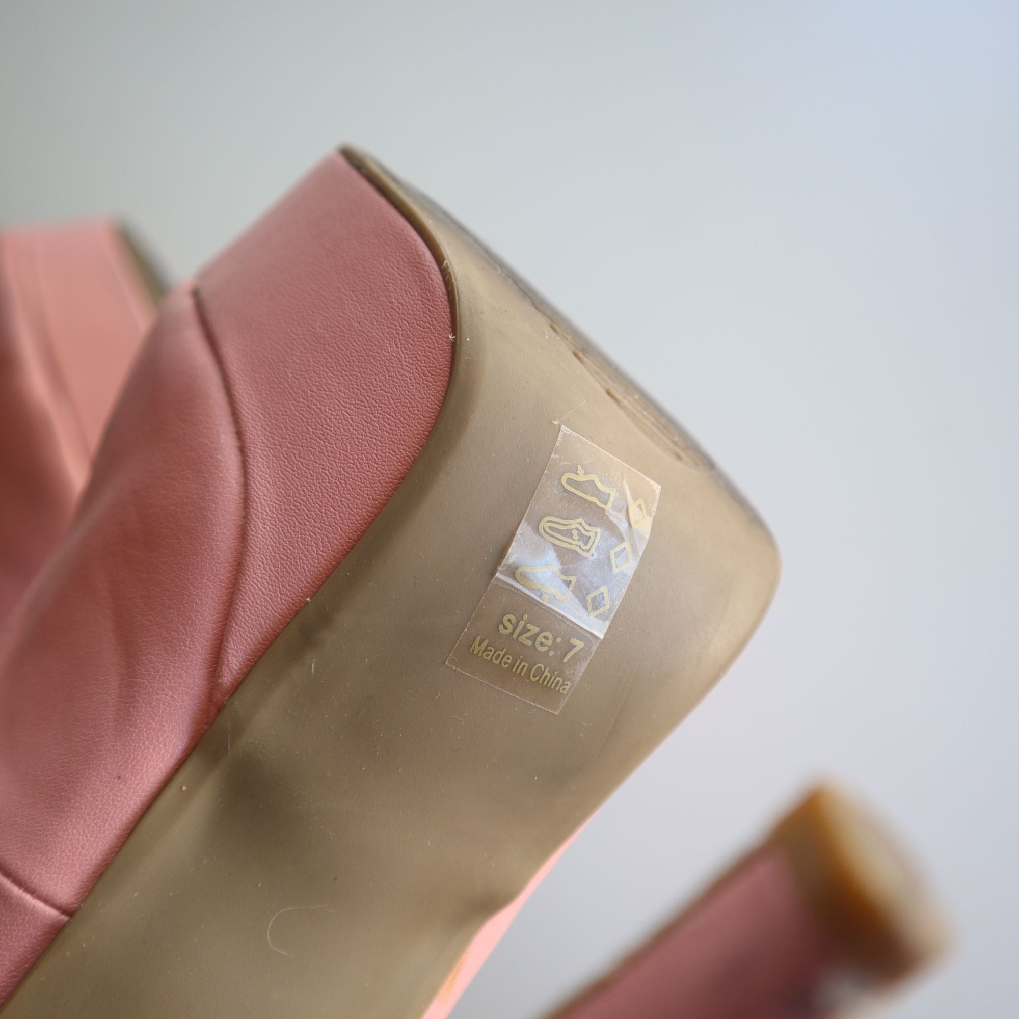 Pink High Heel Platform Pumps With Straps & Silver Button Detailing Size 7
