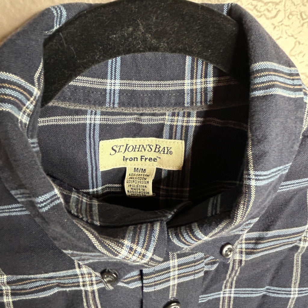 #694 St. John's Bay Men's Medium Button-Down T-Shirt, Black