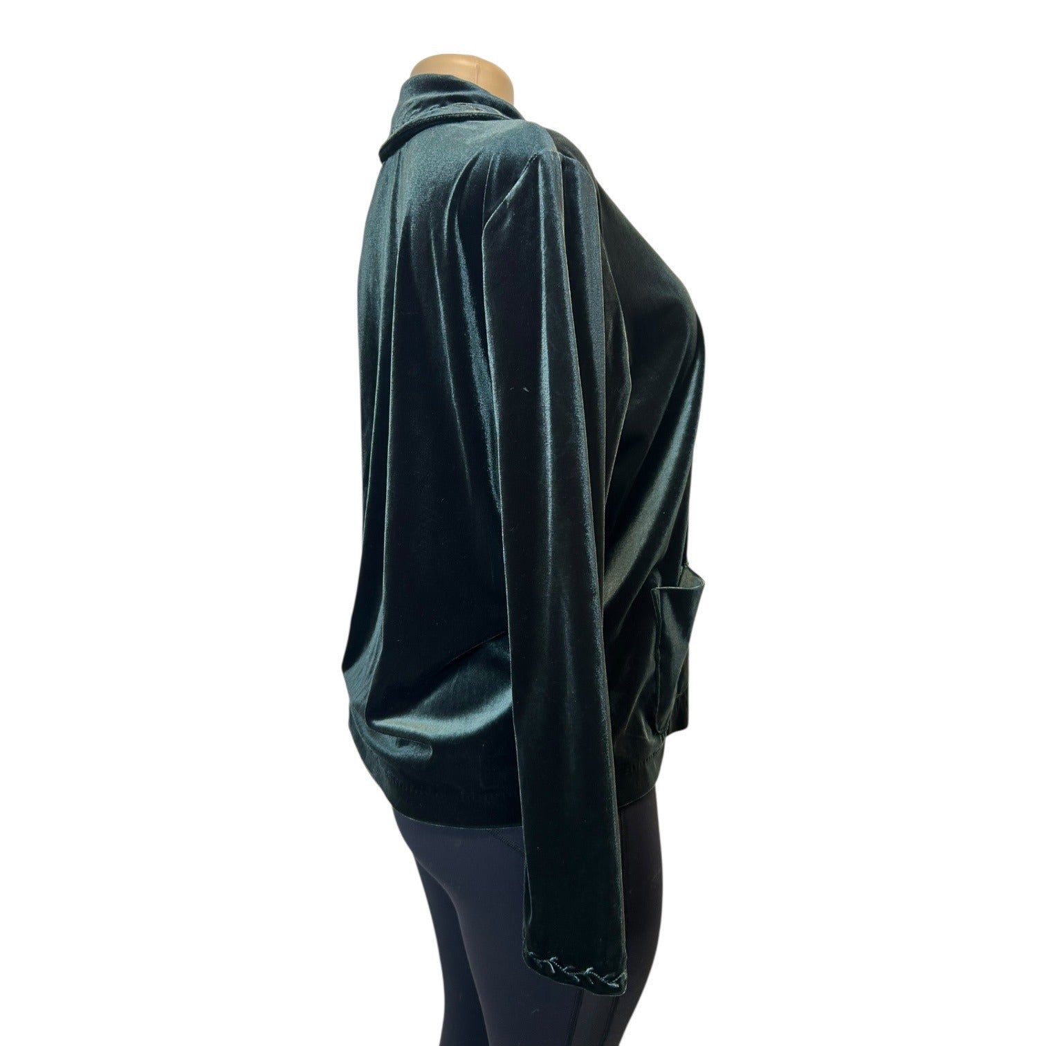 TG-31 Jones New York Women's Emerald Green Velvet Button Up Top Size M