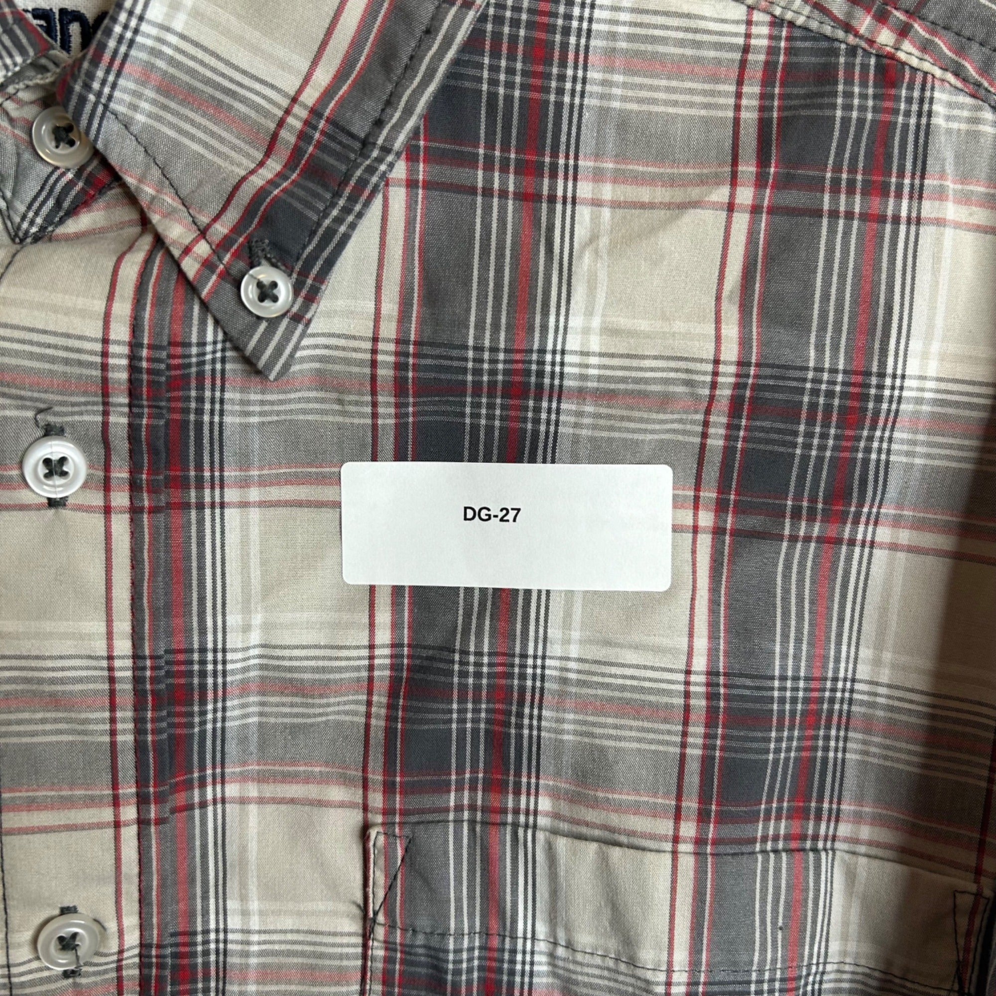 DG-27 Wrangler Hero Men's Medium Plaid Short-Sleeve Button-Up Shirt