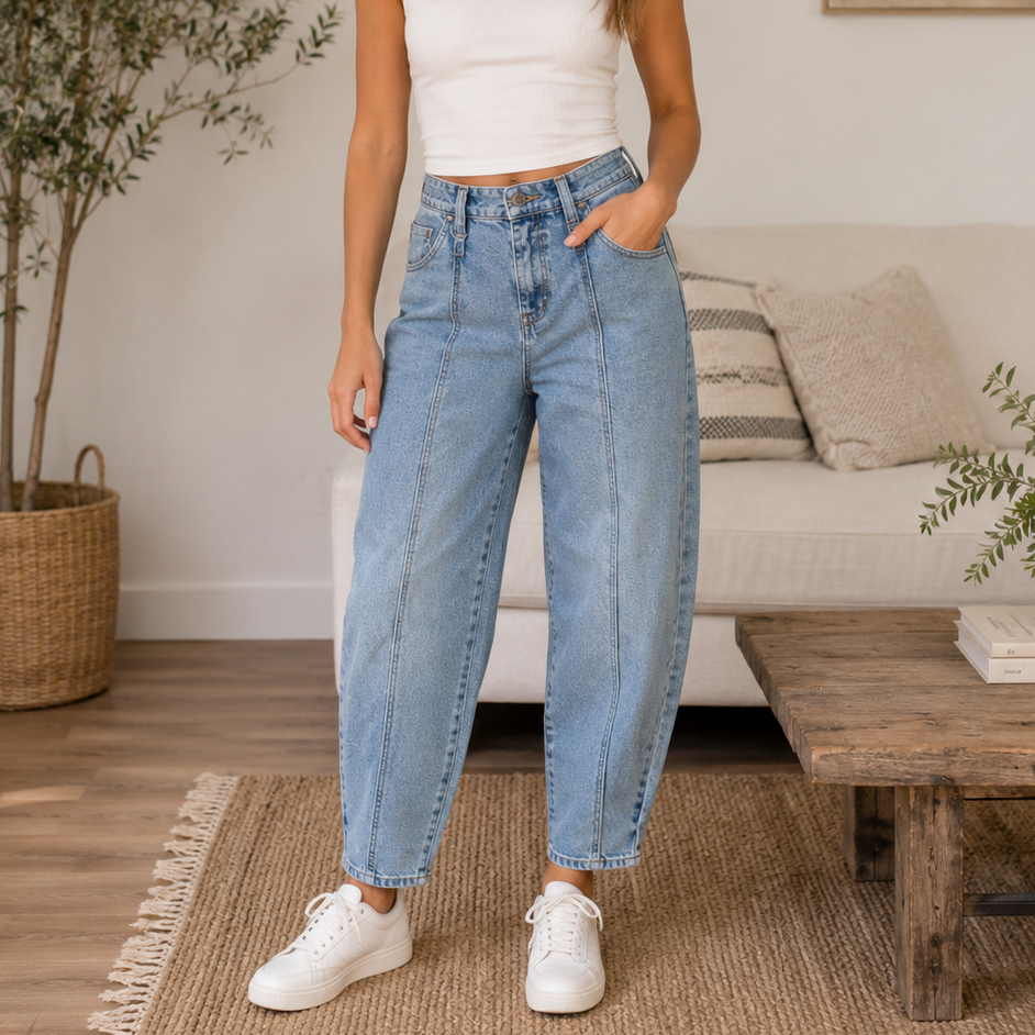 K-235 Universal Thread Light Wash High-Waisted Tapered Jeans Women's Size 00