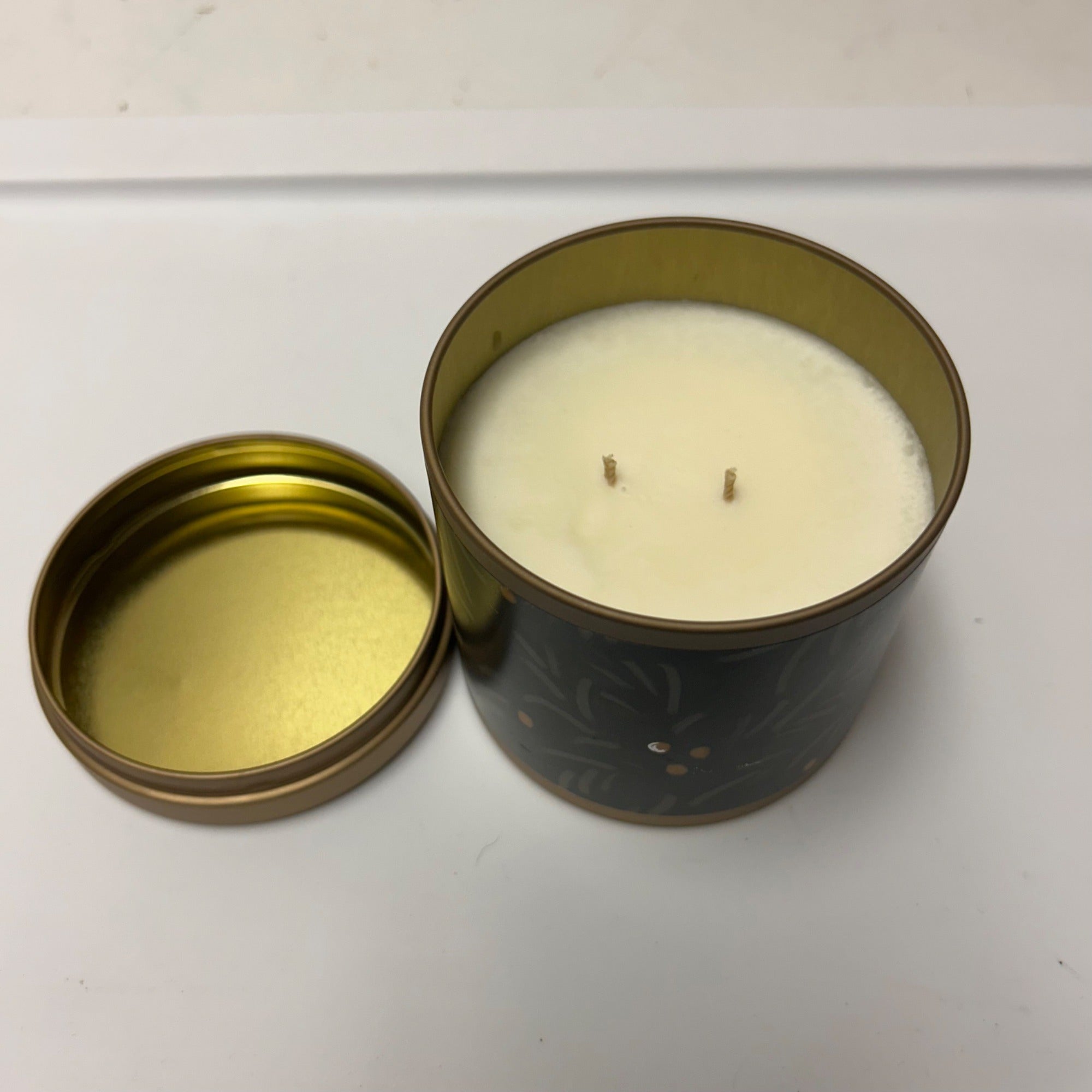 Pacha Soap Co. Balsam & Pine Candle 10 Oz With Cedarwood & Spruce Wax Blend