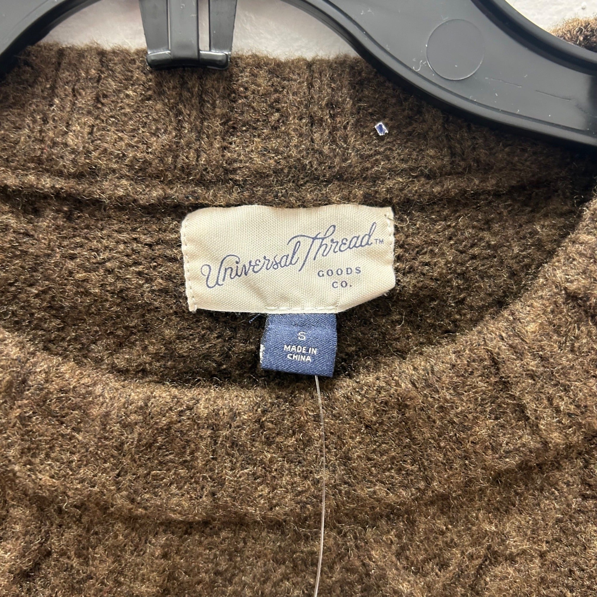 K-178 Universal Thread Women's Small Cozy Cable Crewneck Pullover Sweater - Brown