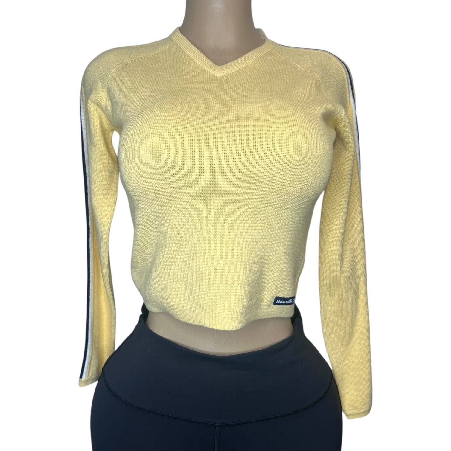 TG-38 Abercrombie & Fitch Kids Size M Yellow Knit V-neck Sweater, NWT