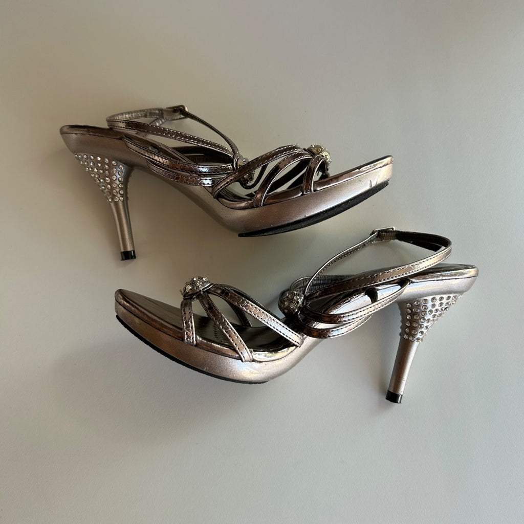 Madeline Stuart "Gor-Geux" Silver Strappy 3" Stiletto Heel Women's Size 7