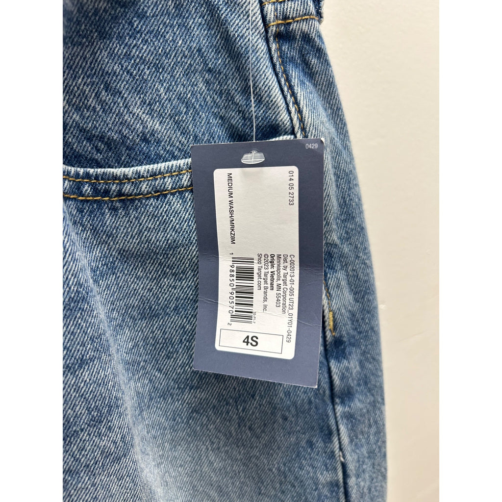 K-200 Universal Thread Women's 4 Short Mid-Rise 90's Baggy Patchwork Jeans Medium Wash