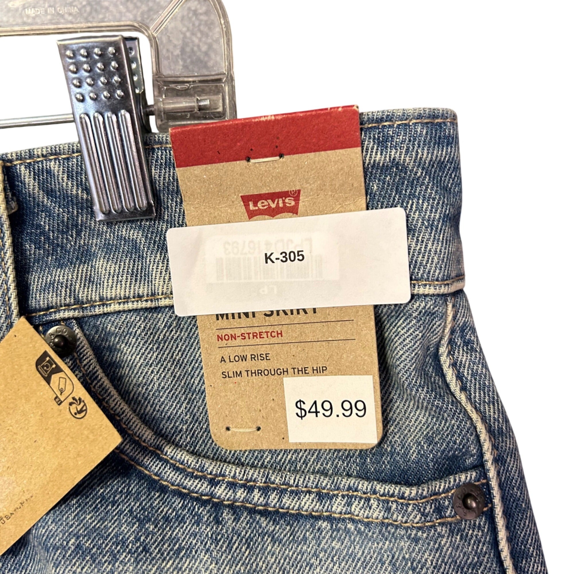 K-305 Levis Denim Mini Skirt Non-Stretch Low Rise Slim Fit Blue Wash Women's Size 27