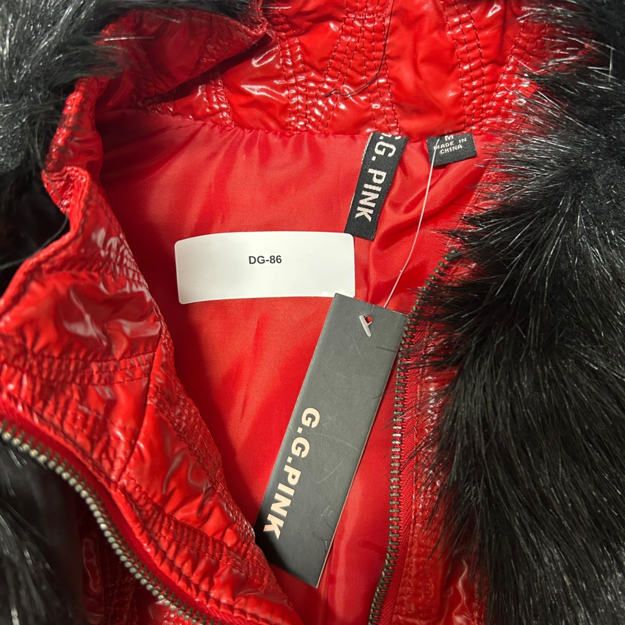 TG-20 G.G. Pink Size Medium Red Quilted Puffer Vest With Black Faux Fur Collar