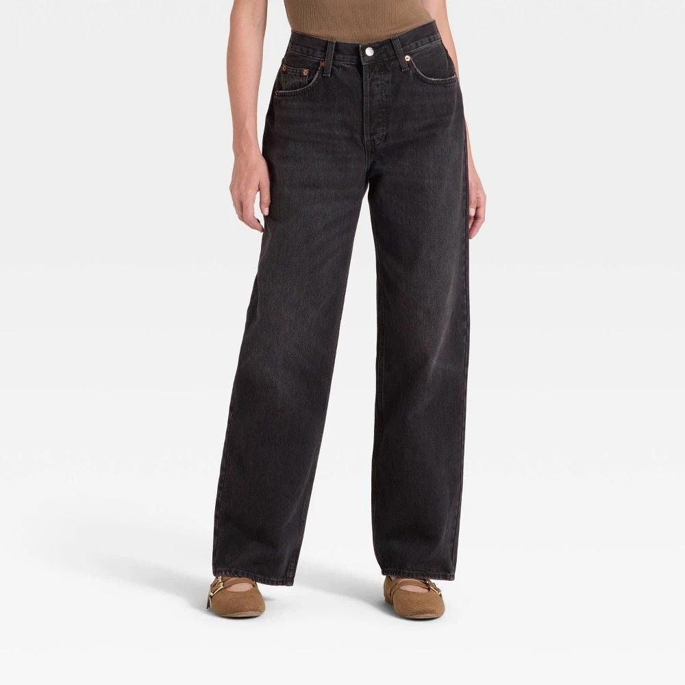 K-198 Universal Thread Women's 4 Mid-Rise 90's Baggy Denim Jeans Washed Black