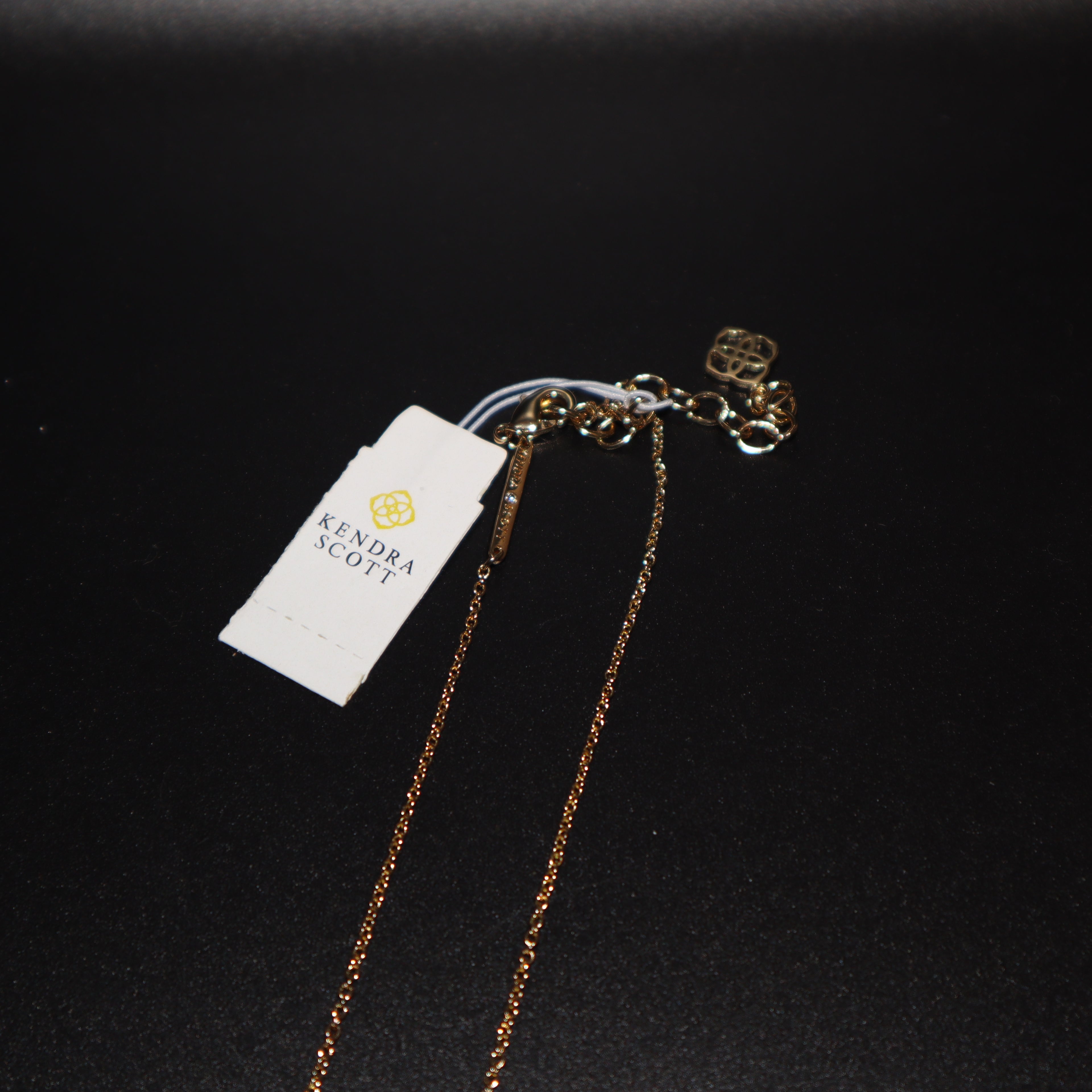 Kendra Scott Elisa Pendant Necklace- Gold  Iridescent Drusy