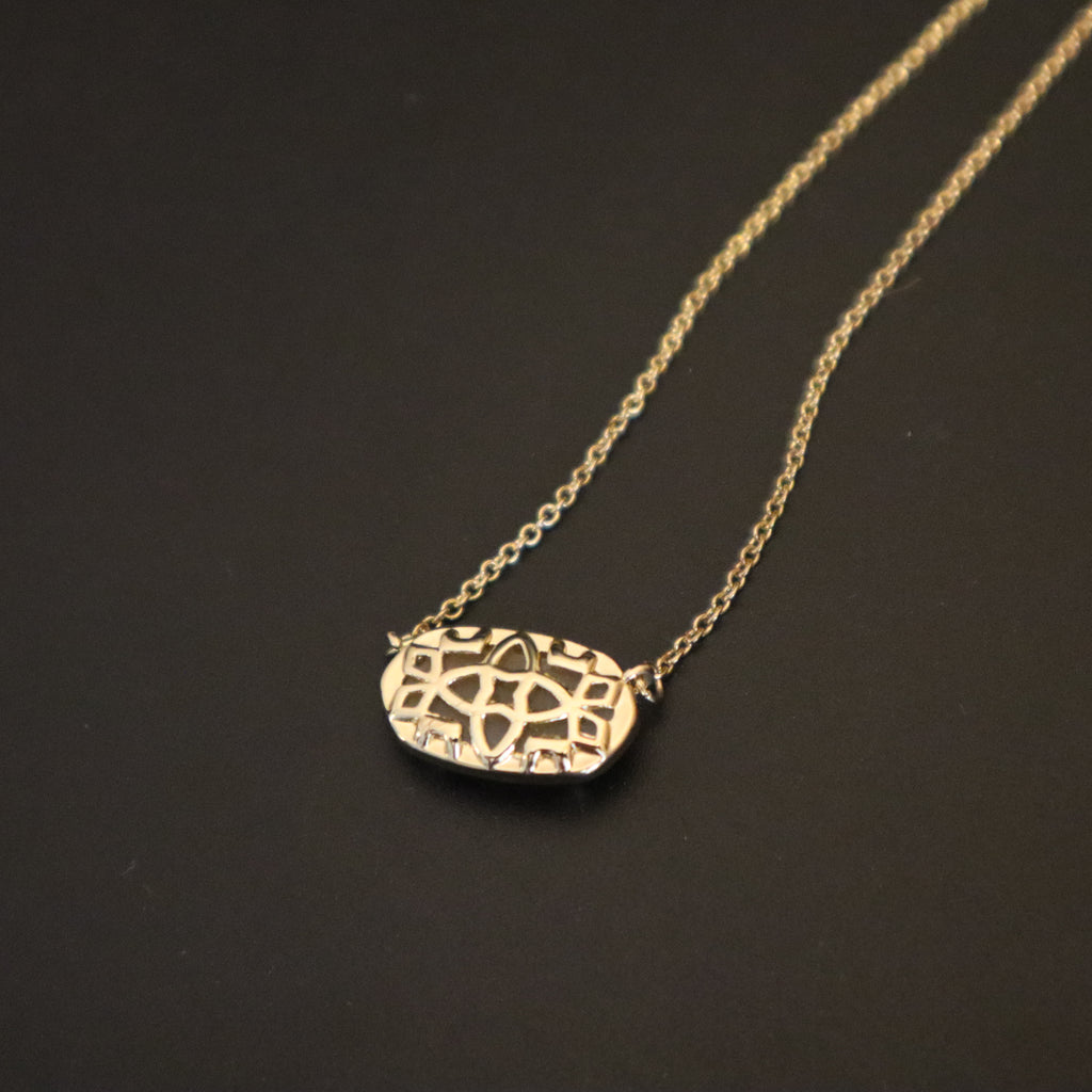 Kendra Scott Elisa Pendant Necklace- Gold  Iridescent Drusy