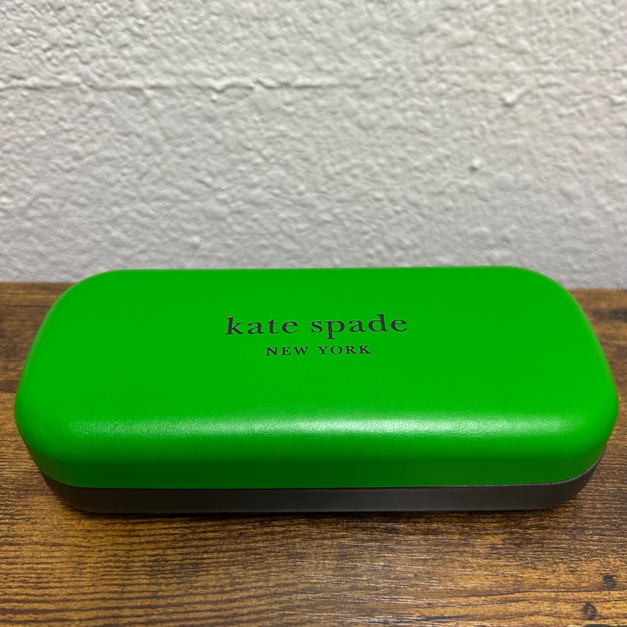 Kate Spade New York Green & Black Hard Shell Eyeglass Case With Polka Dot Cleaning Cloth