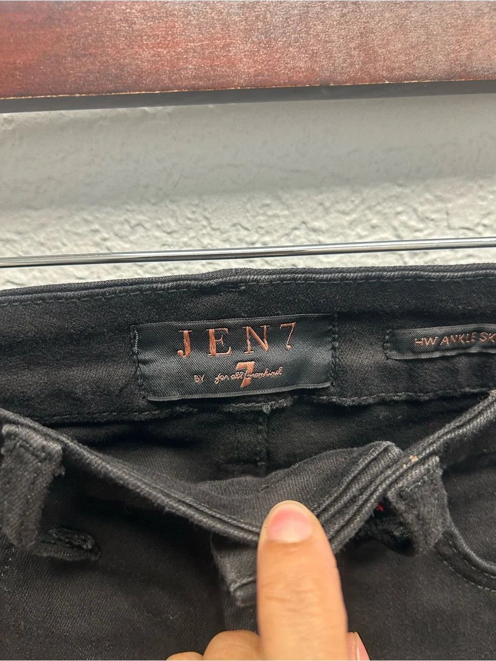 Jen 7 by 7 For All Mankind Black High-Rise Skinny Jeans