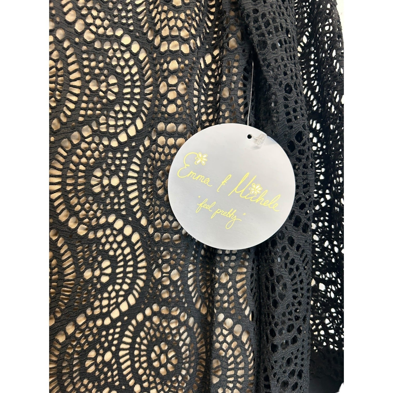 K-136 Emma & Michele Size Small Black Lace Overlay Shift Dress Long Sleeves