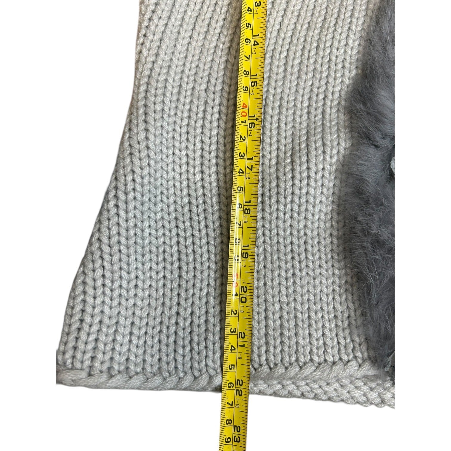 TG-2 Marc Jacobs Women's Size 6 Faux Fur Trim Cardigan in Smoke Gray