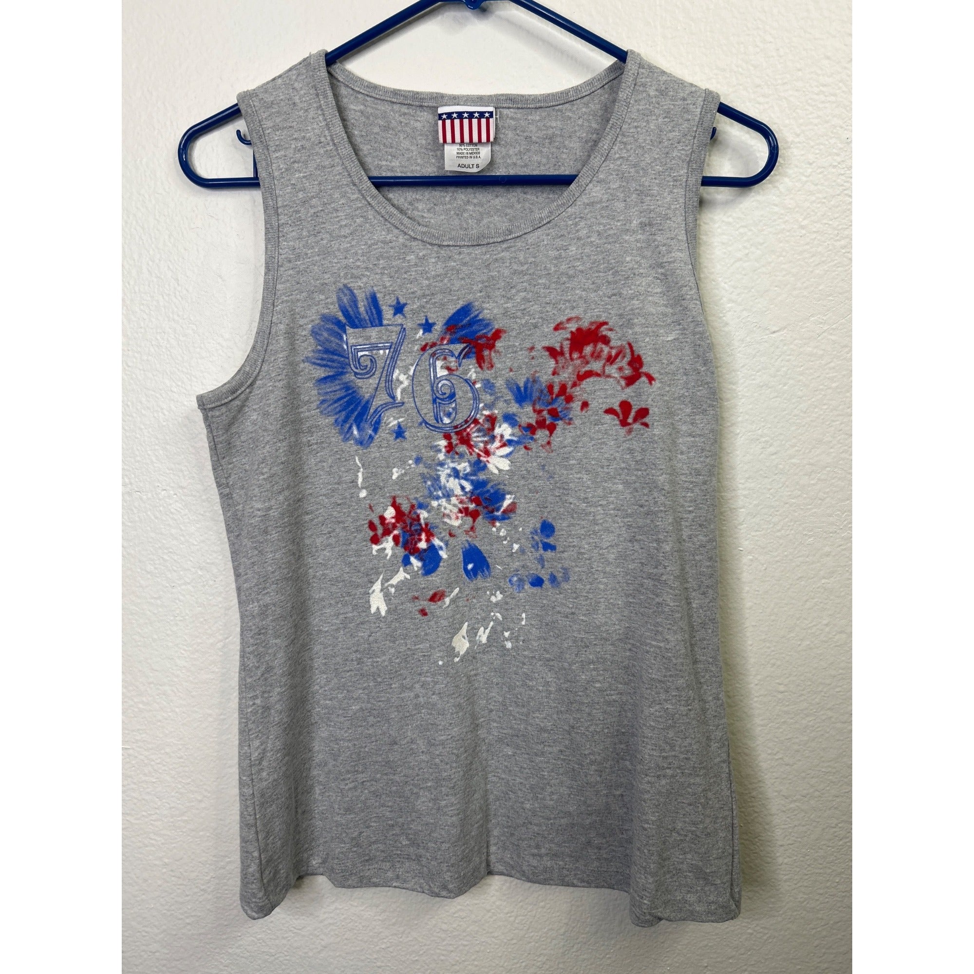 #1065 Size Small Gray Patriotic Graphic Tank Top