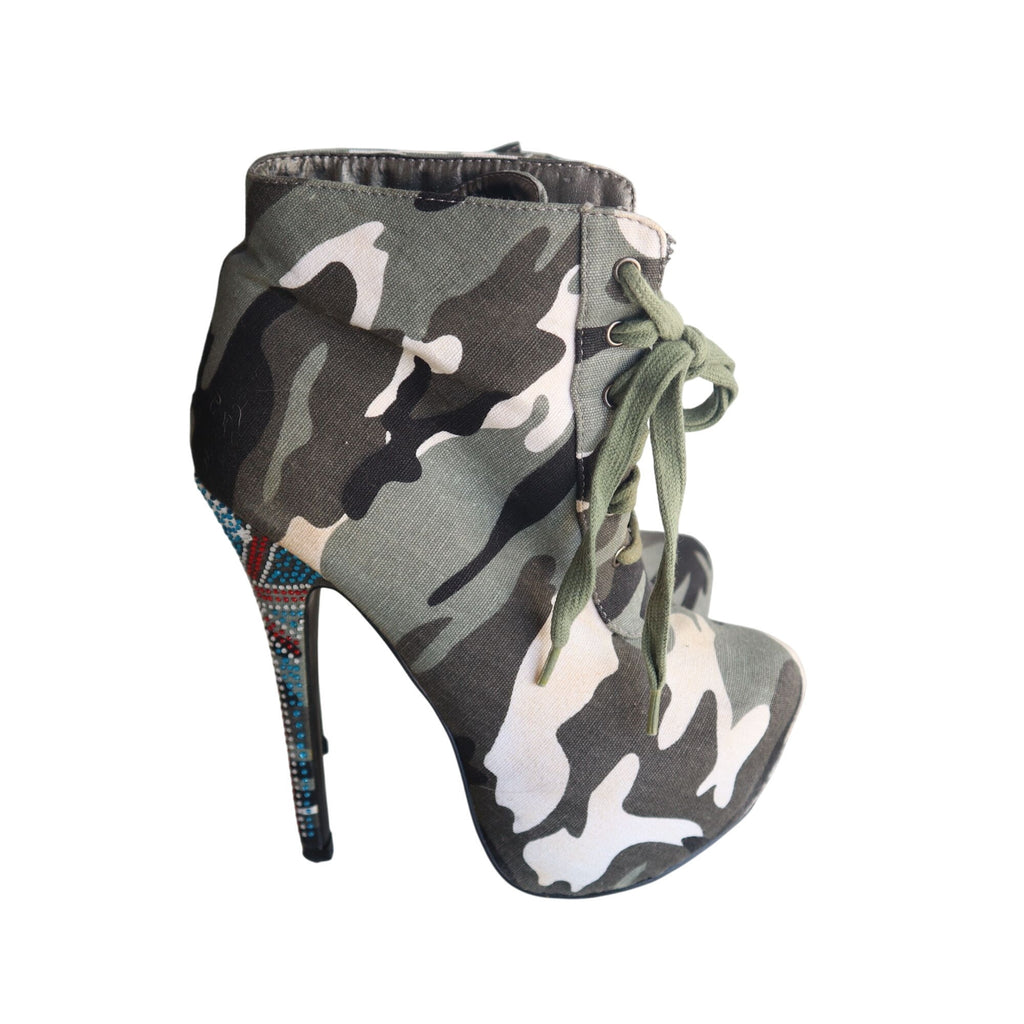 Mochi Camouflage High Heel Platform Ankle Boots W/ Beaded Stiletto Heels Size 7