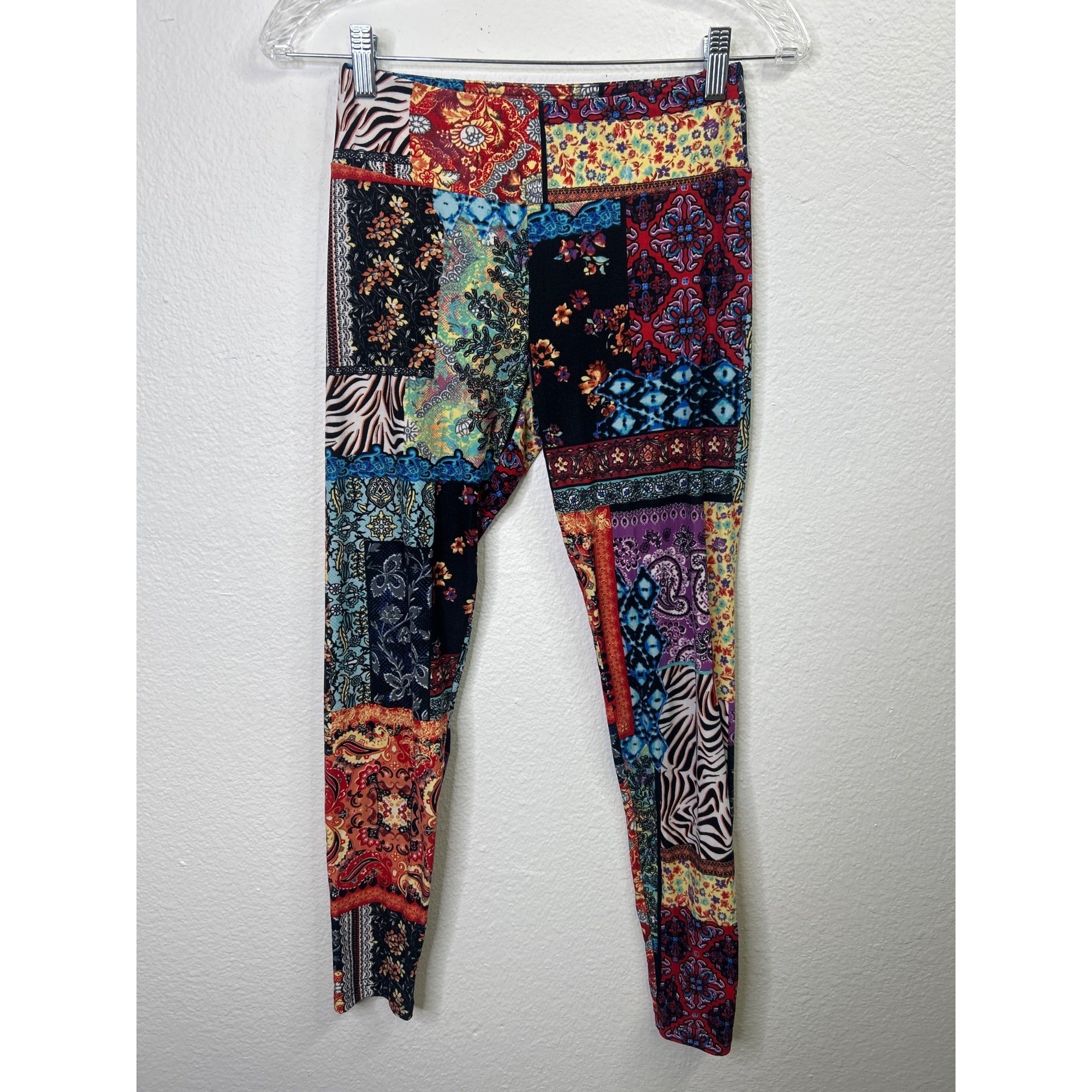 #1069 No Boundaries Womens Patchwork Leggings Size Small S/CH