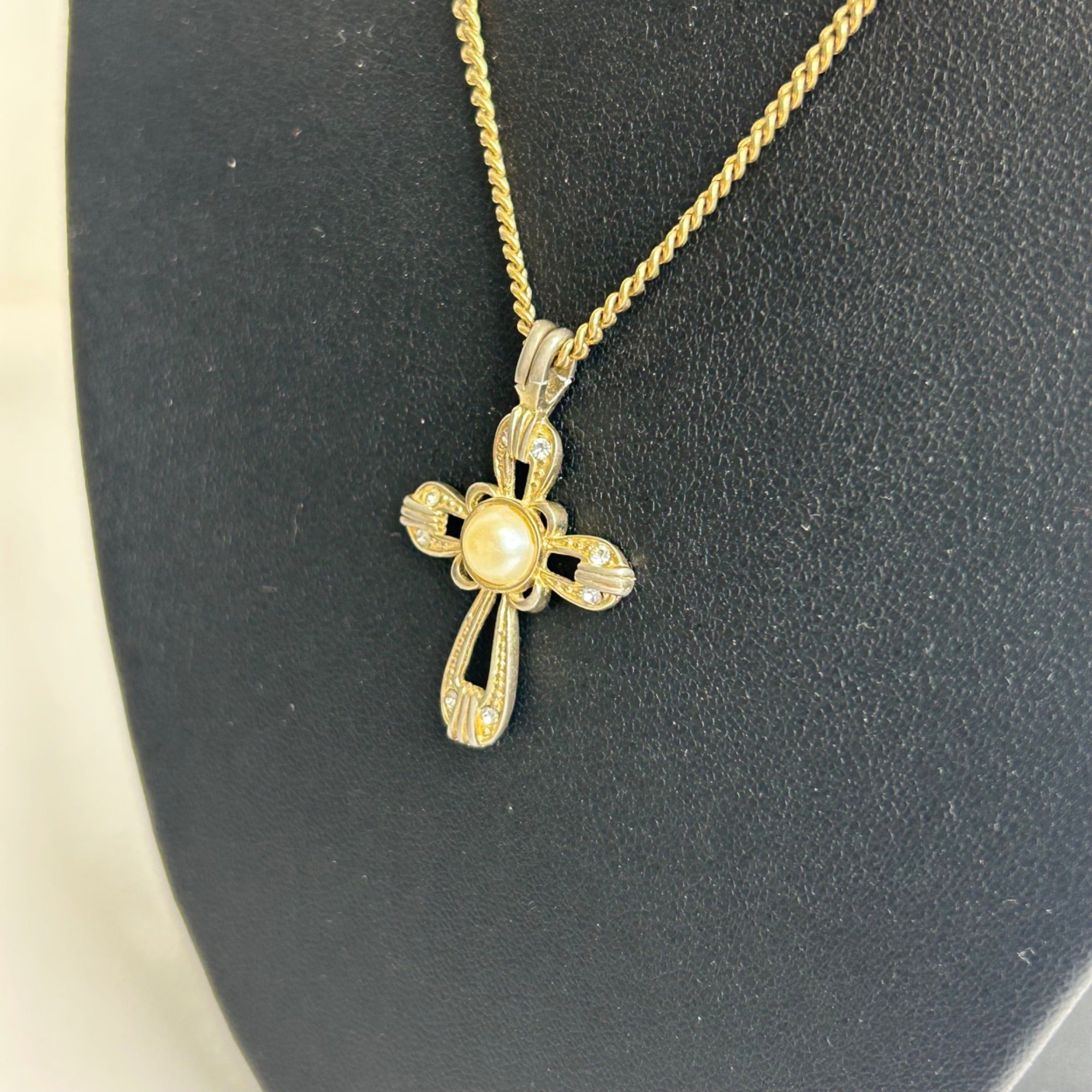 DG-59  AVON Gold-Tone Cross Pendant Necklace With Faux Pearl & Clear Accents On 18-Inch Chain
