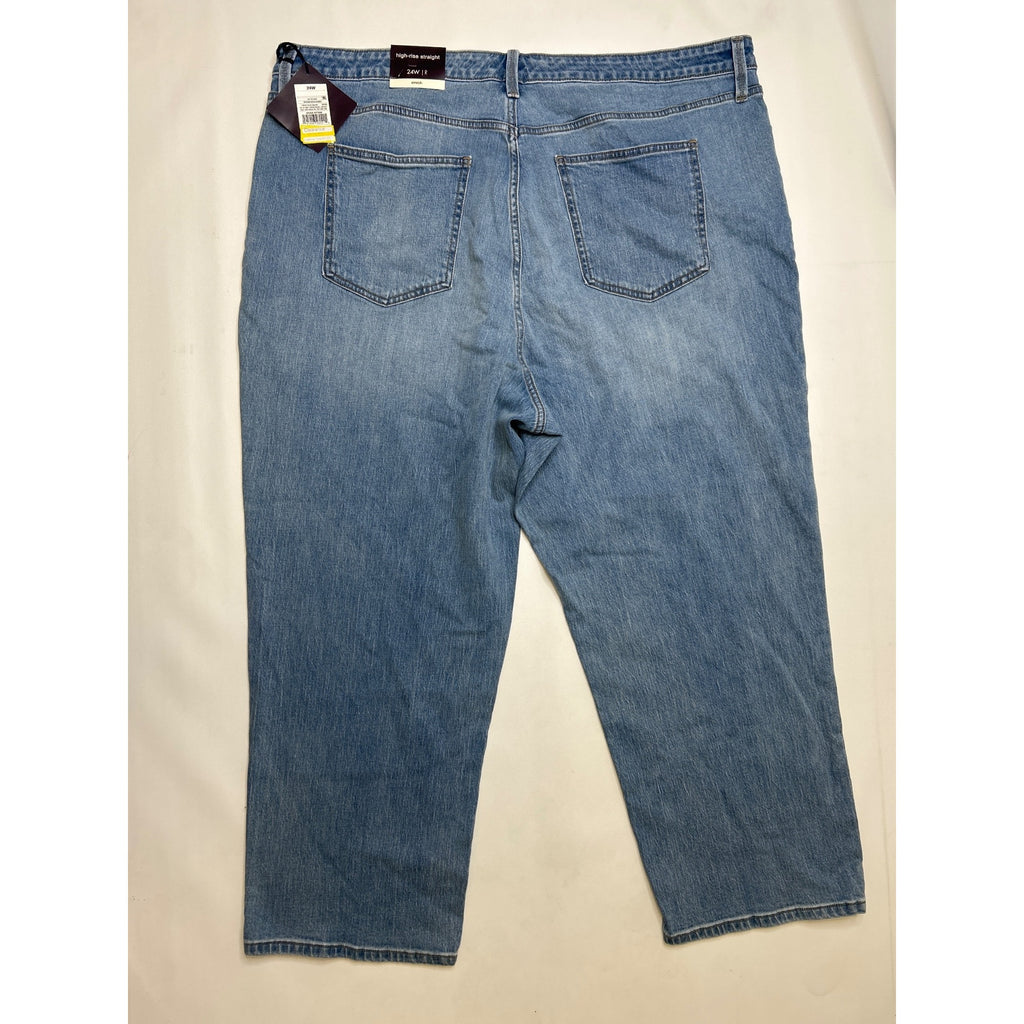 #1133 AVA & VIV 24W Blue Wash Cropped Straight Leg Jeans