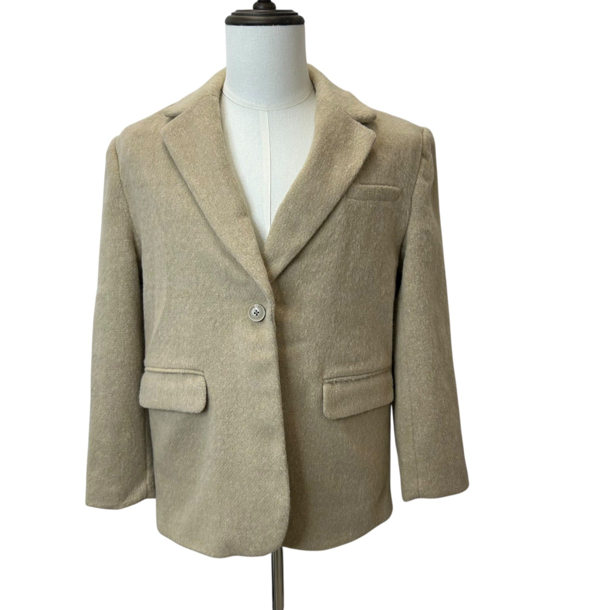 K-113 Future Collective Women's Relaxed Fuzzy Cream Blazer Size Small