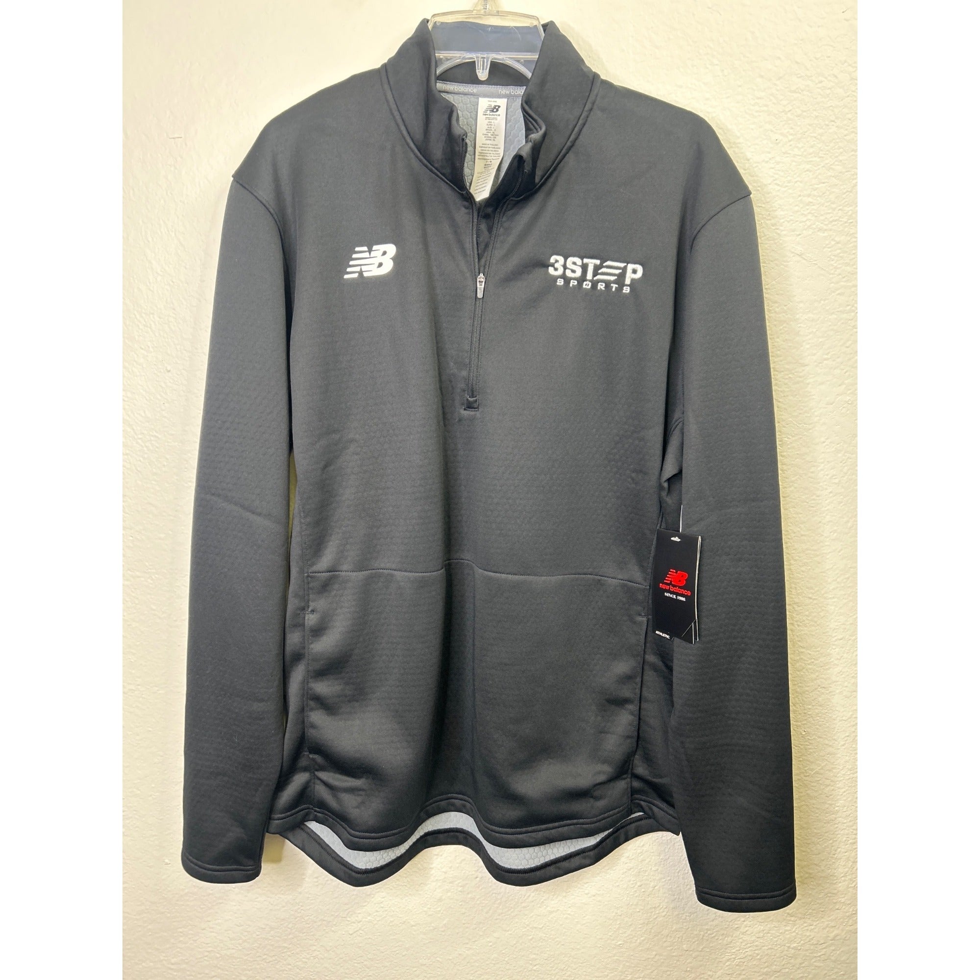 #1074 New Balance Men's Black 3Step Sports Thermal Half-Zip Pullover L