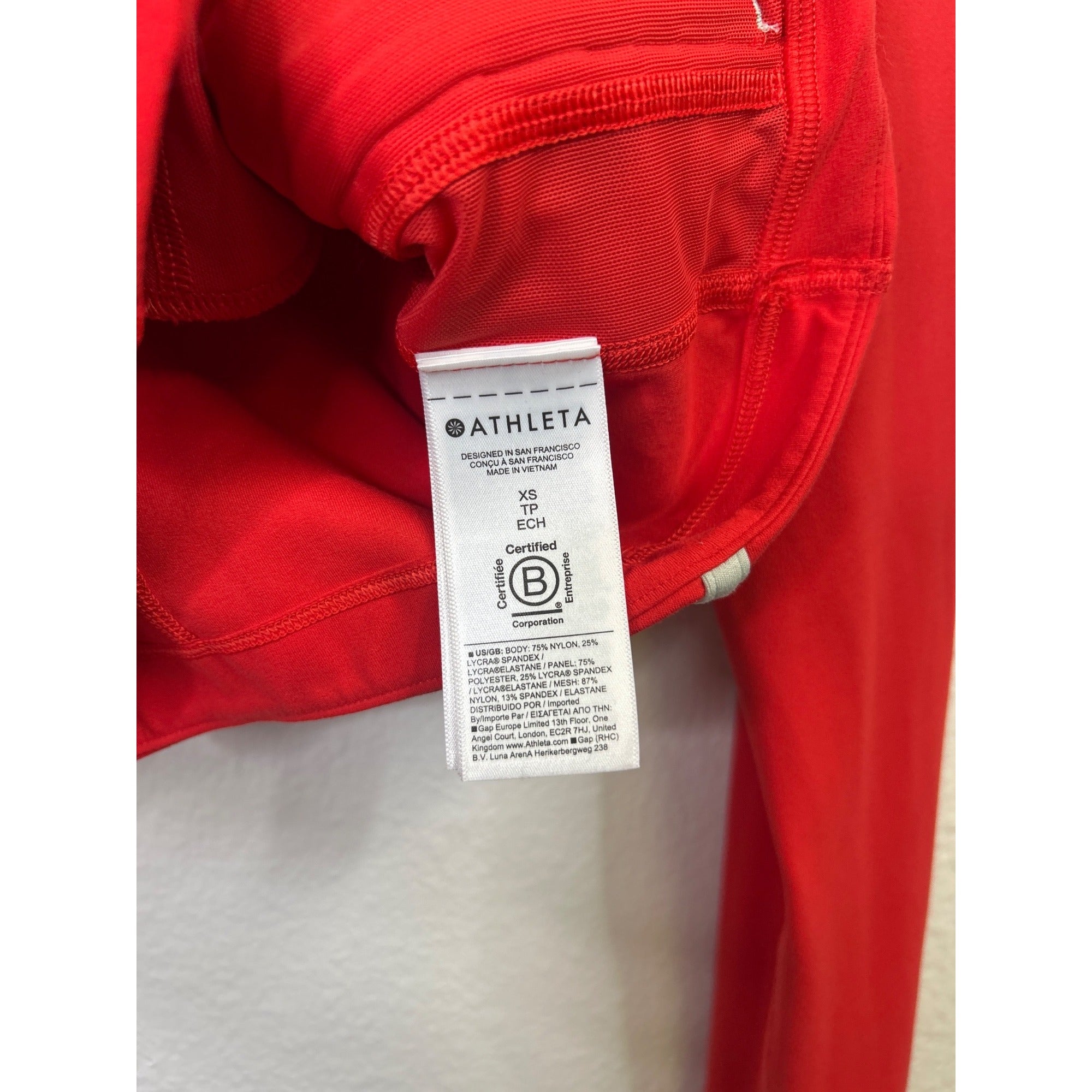 #1060 Athleta Line Jacket Women's XS Red Zip Up