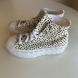 Converse Chuck Taylor Size 8 Hi Double Platform Sneaker White Polka Dot Pattern