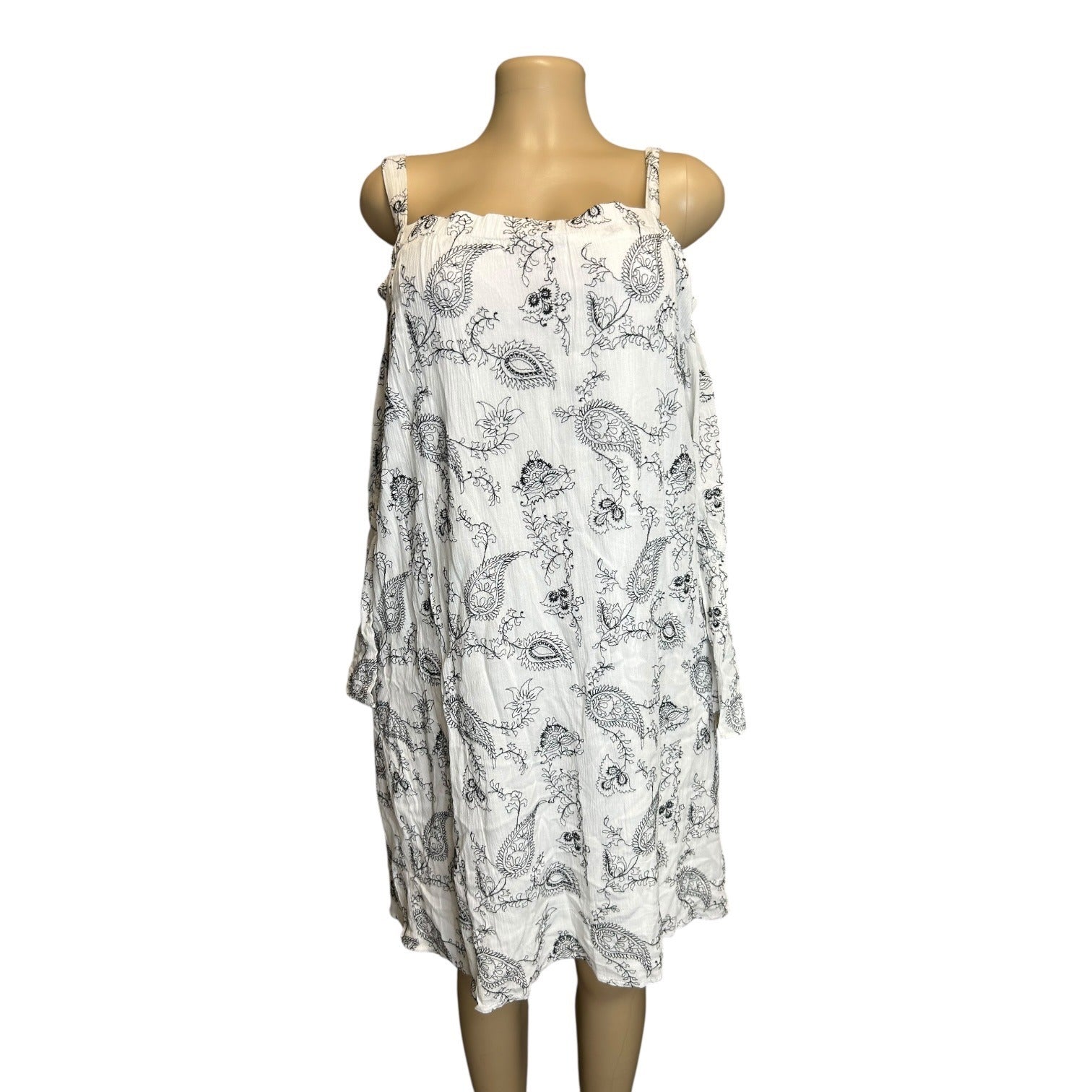 K-138 Emma & Michele Large White & Black Paisley Print Cold Shoulder Dress