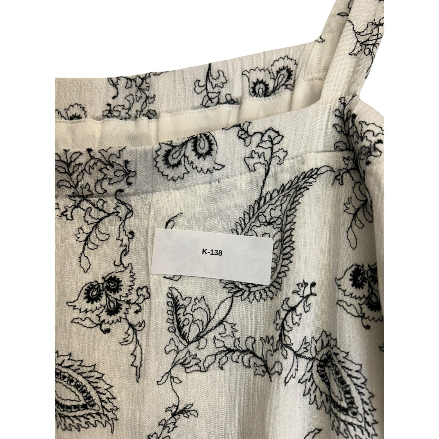 K-138 Emma & Michele Large White & Black Paisley Print Cold Shoulder Dress