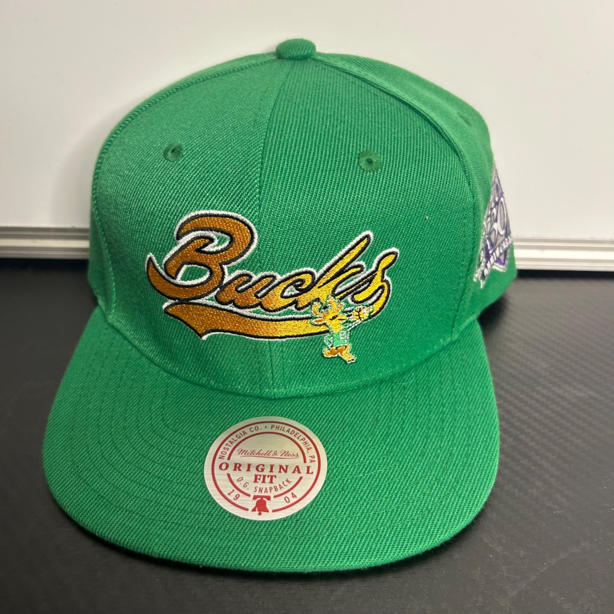 Mitchell & Ness Milwaukee Bucks 30th Anniversary Green Snapback Hat OSFA