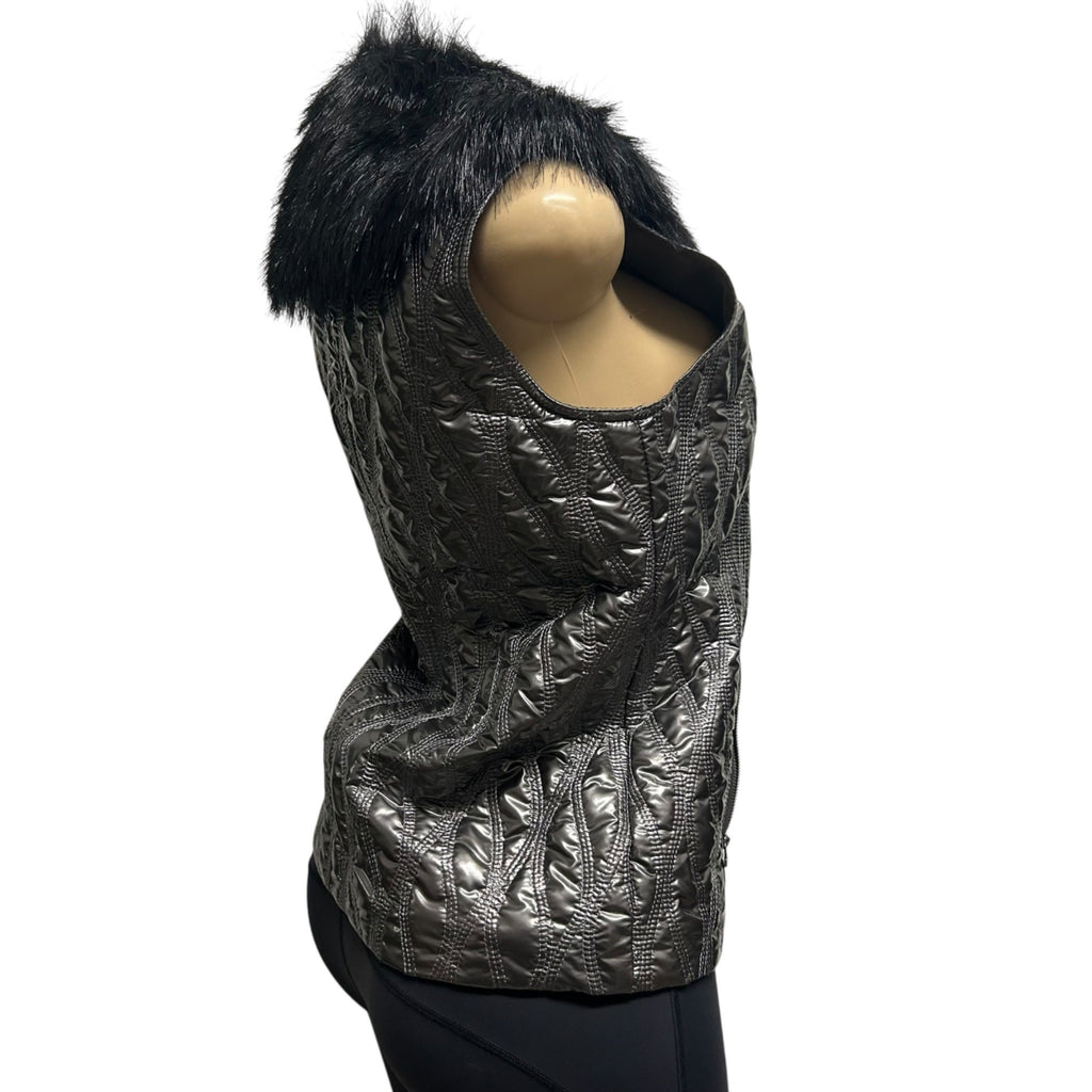 TG-19 G.G. Pink Size Small Black Quilted Puffer Vest With Black Faux Fur Collar