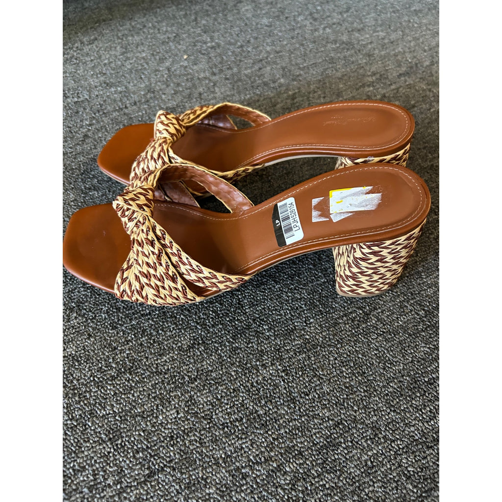 K-300 Universal Thread Women's Size 11 Woven Block Heel Sandals With Knot